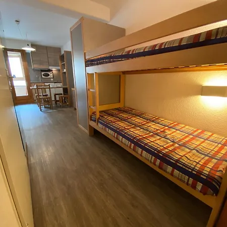 Apartment 4 Couchages Avec Balcon En Centre-ville, Proche Remontees Et Thermes - - Fr-1-512-69 Brides-les-Bains